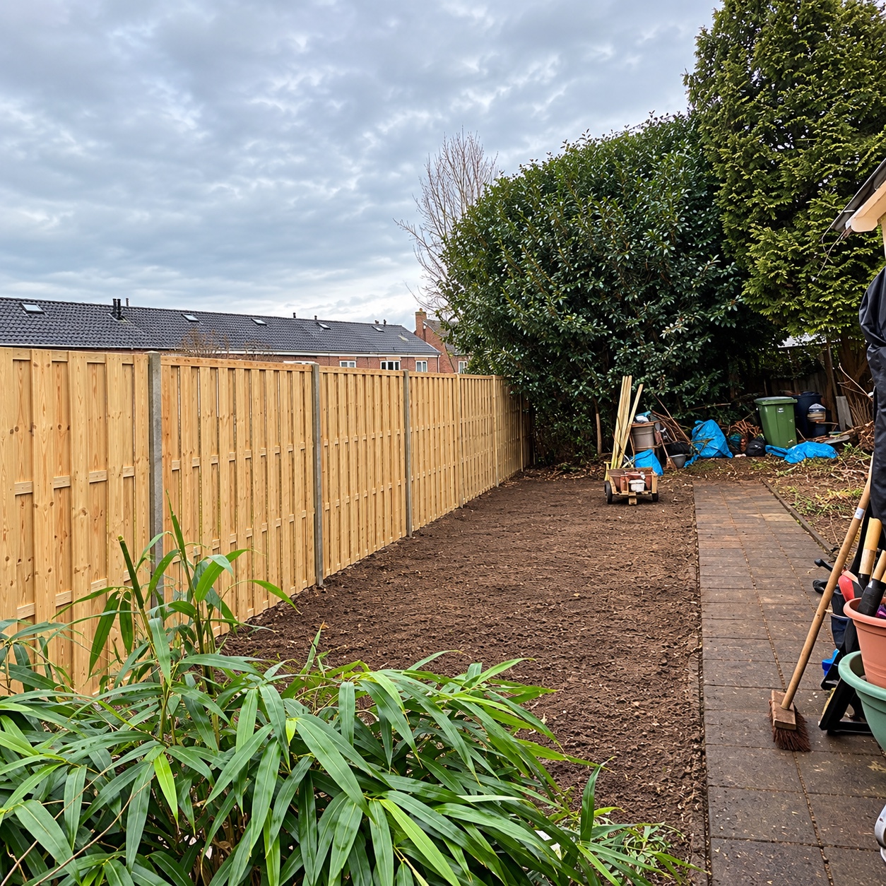 Tuin na werkzaamheden door GOODSTUFFF